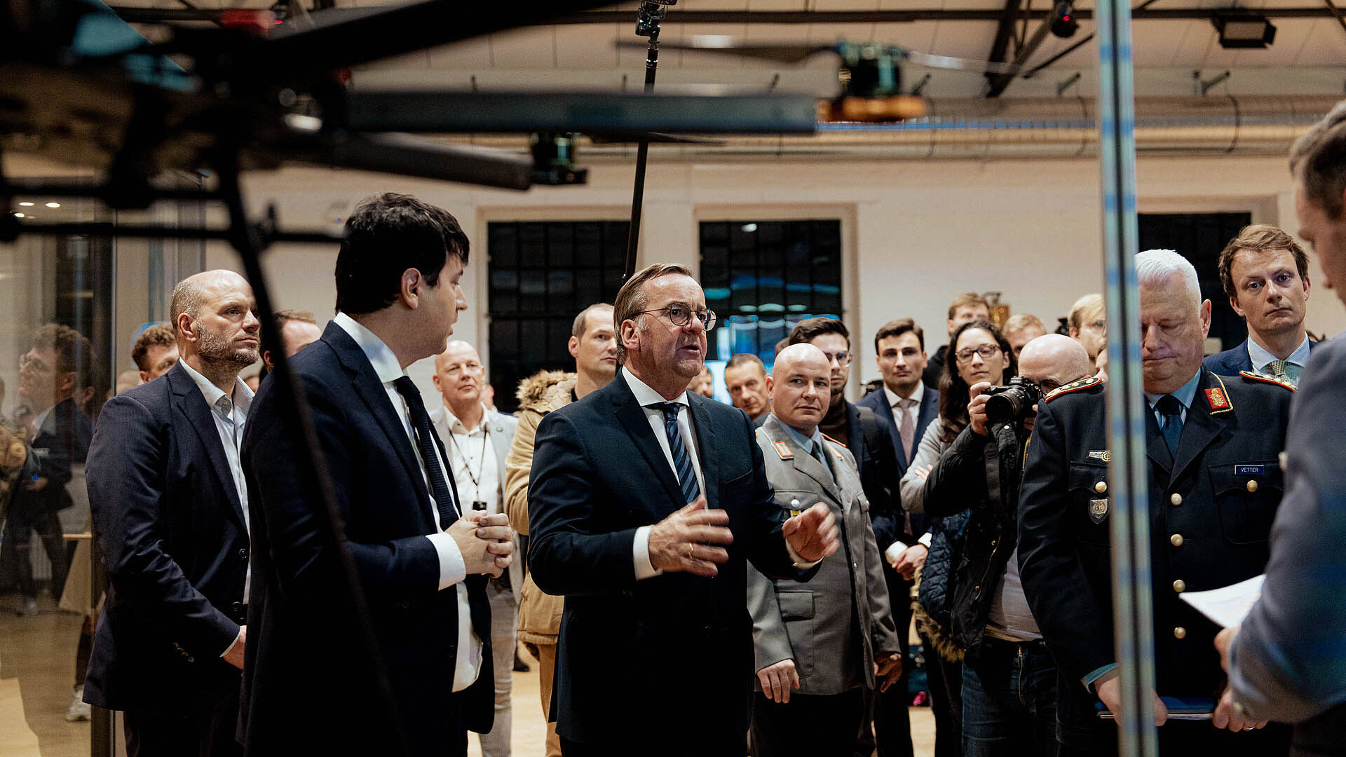 Boris Pistorius zu Besuch beim CIHBw